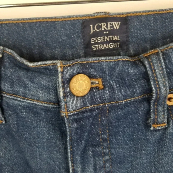 J. Crew Women's Essential Re-Imagined Straight Jeans Sz 28T - Picture 3 of 6